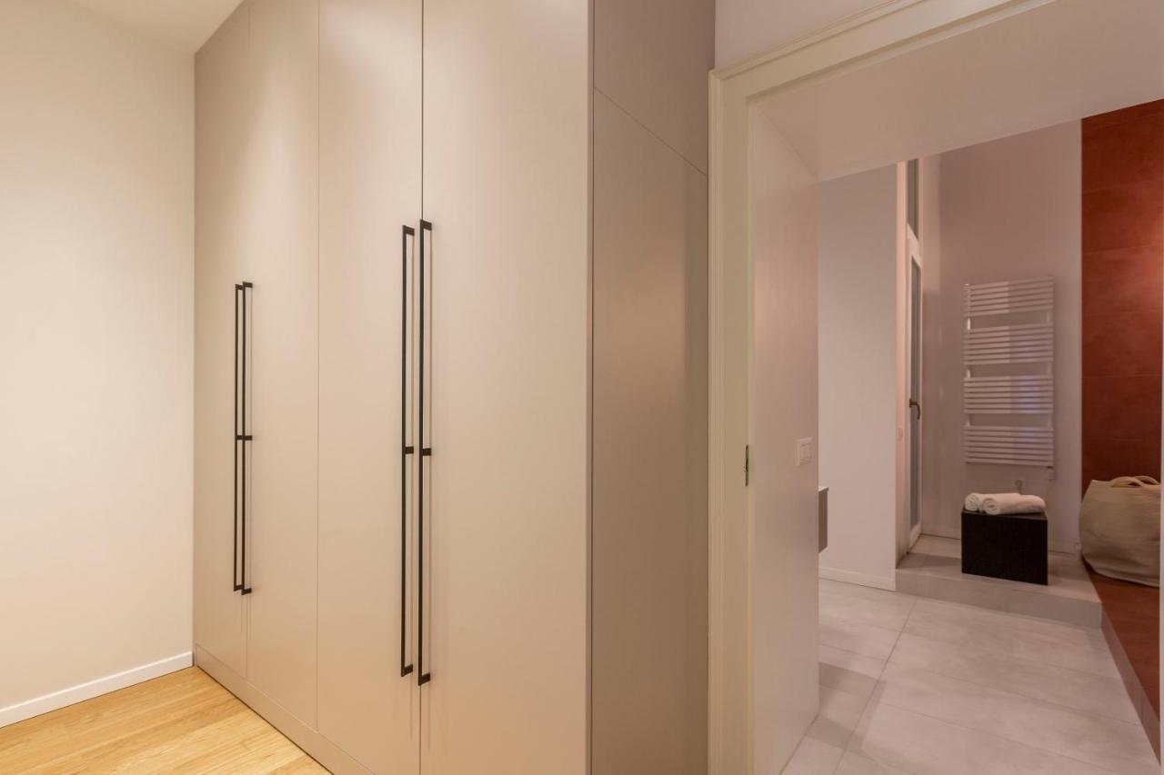 Luxurious Minimalist Residence With Sauna By Prestige Homes بودابست المظهر الخارجي الصورة